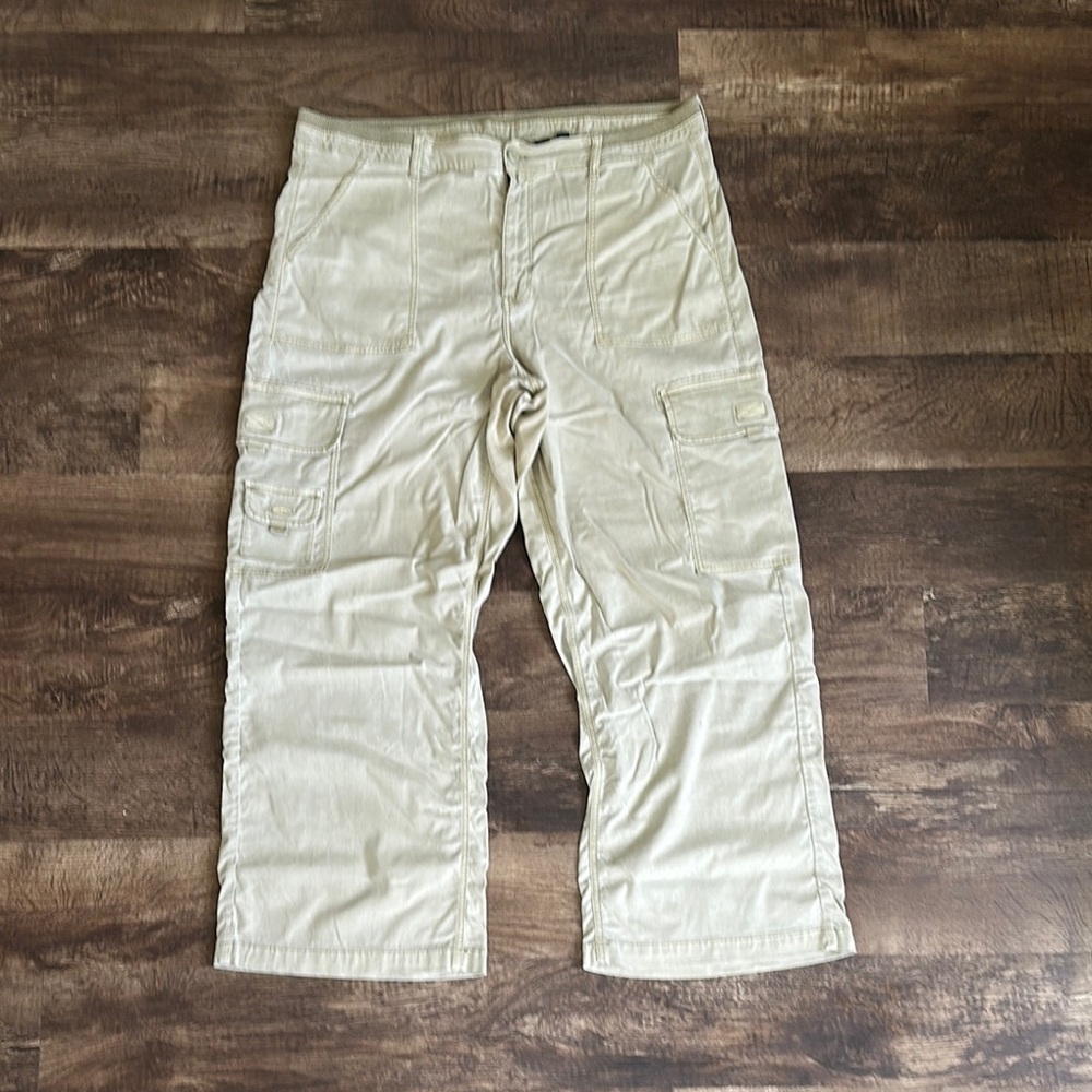 Women’s Pale Olive Green Cargo Pants